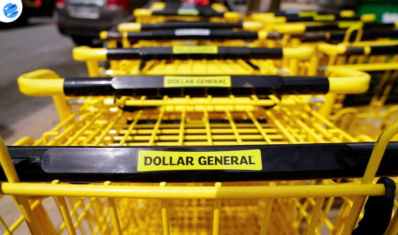Dollar General Beats Expectations, Raises Outlook as Higher-Income Shoppers Flock to Stores